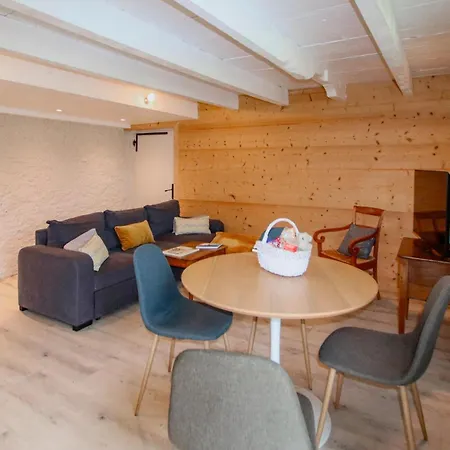 2 Bedroom Amazing In Holiday home *